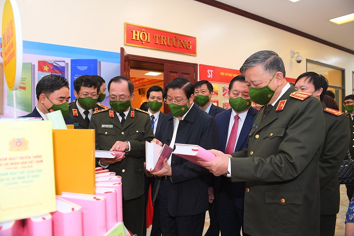 Hội thảo khoa học cấp quốc gia 